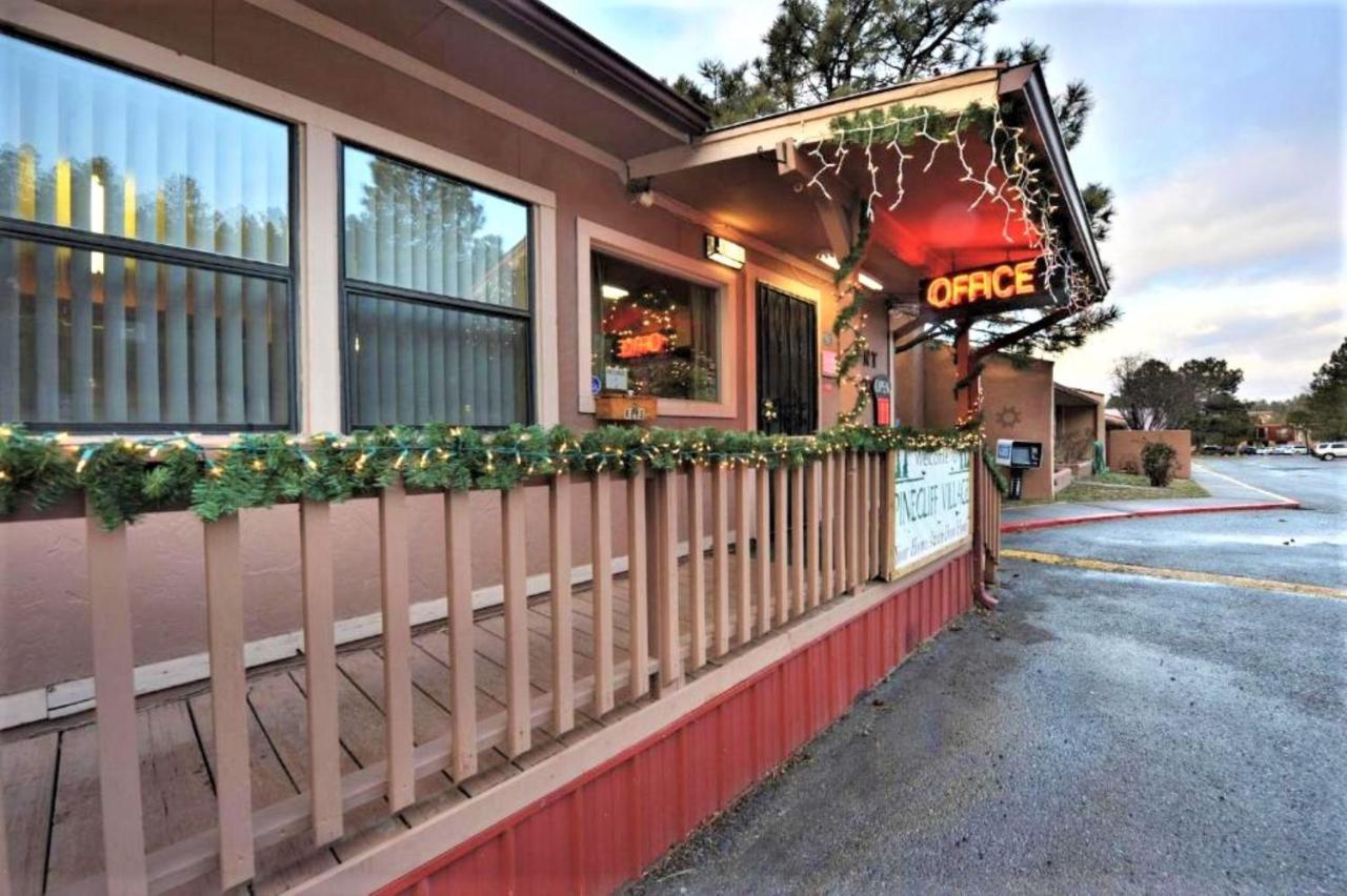 Pinecliff Village Resort Hollywood Extérieur photo