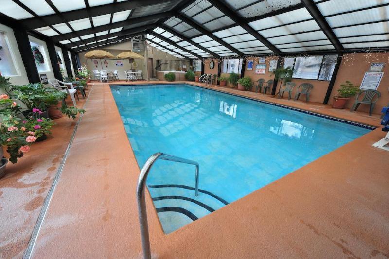 Pinecliff Village Resort Hollywood Extérieur photo